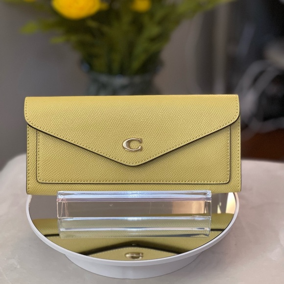 COACH | Wyn Crossgrain Leather Wallet In Retro Yellow - Picture 8 of 9